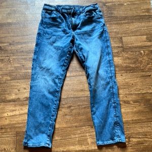 American Eagle men’s jeans
